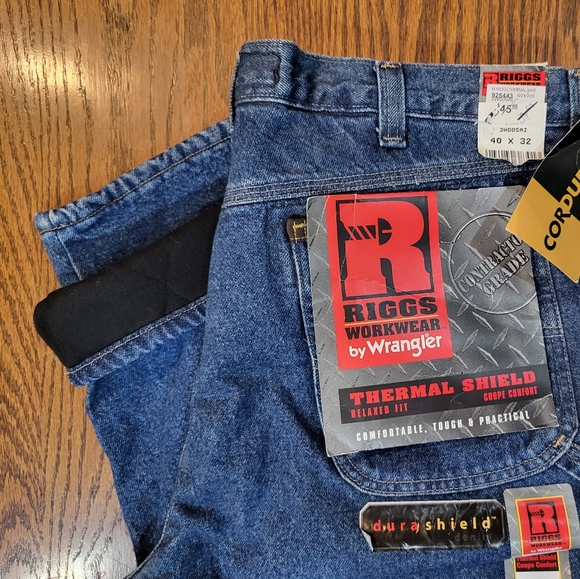 Wrangler Thermal Men's Relaxed Fit Blue Jeans - Picture 12 of 15